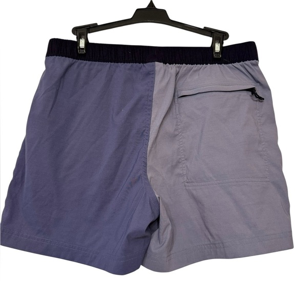 The North Face Dual Blue Shorts - Picture 2 of 4